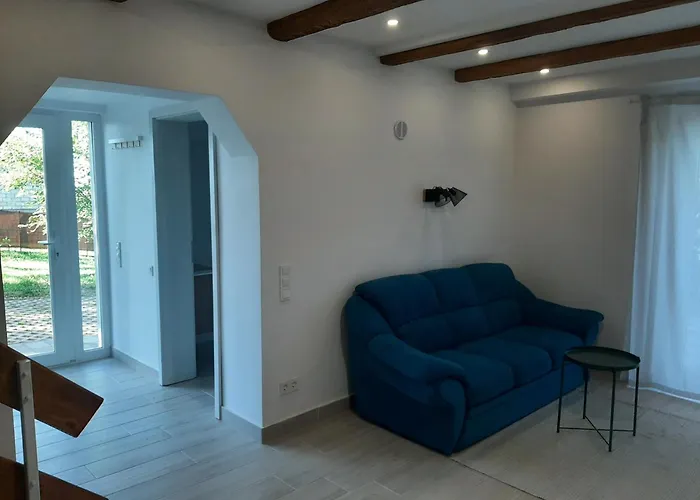 Lenvirag Vendeghaz